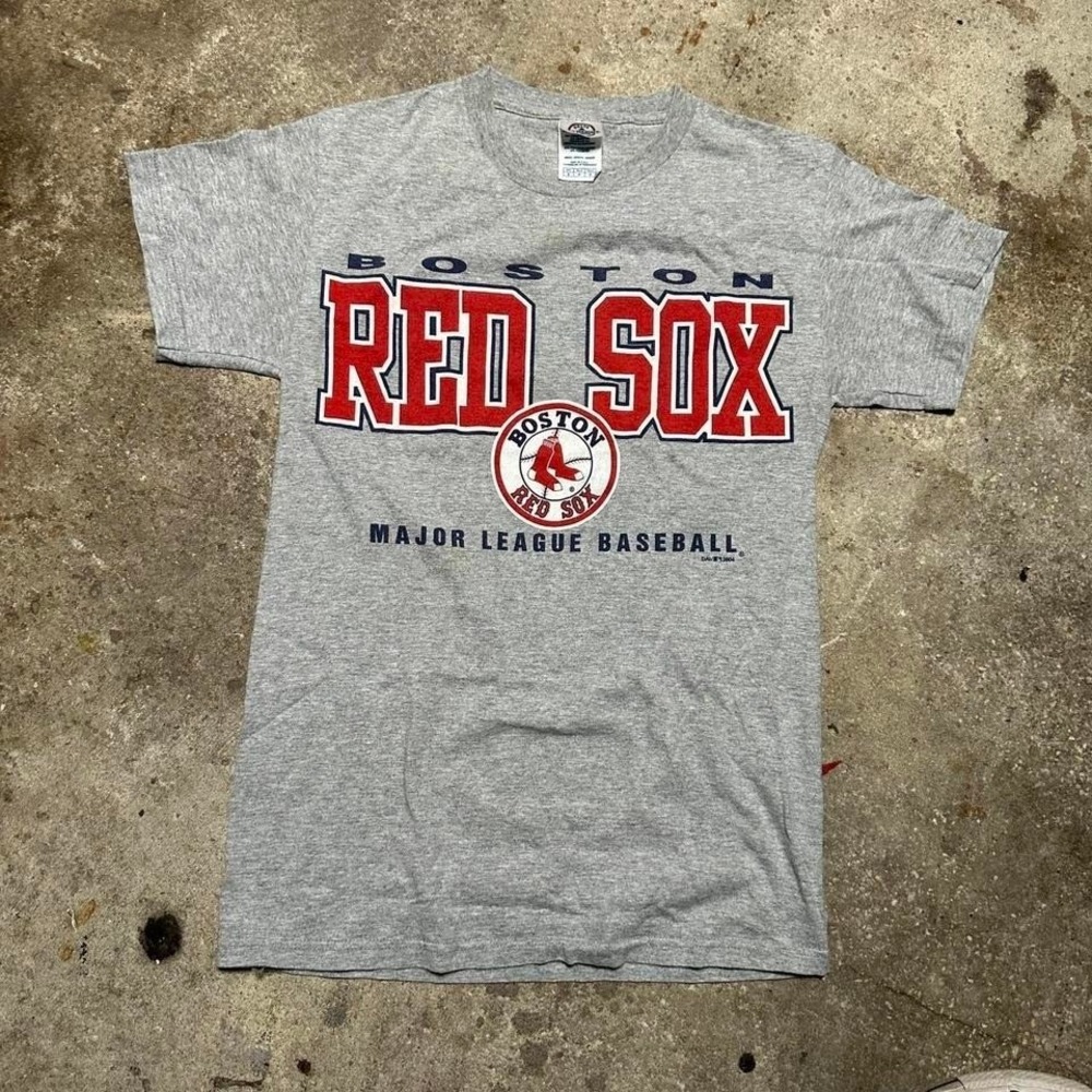90s style Boston Red Sox graphic grey cotton t-shirt Size Sm